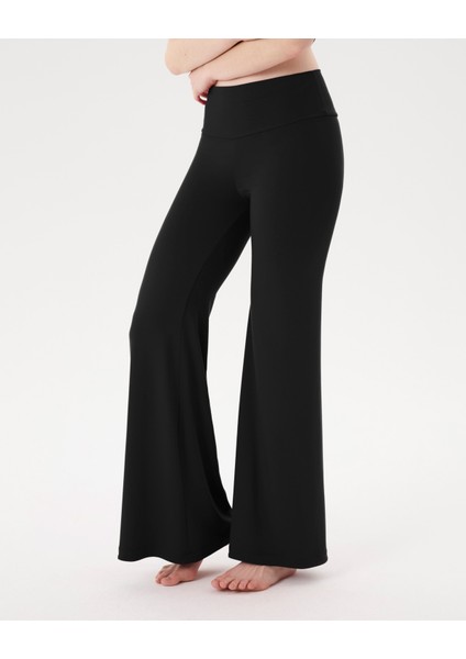 Siyah Şortlu Yoga Pantolon Ince Dökümlü Yoga Pantolon
