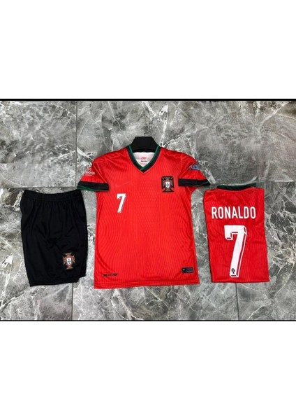 Ronaldo Portekiz Kırmızı Renk Unisex Çocuk Futbol Forma fiyatları