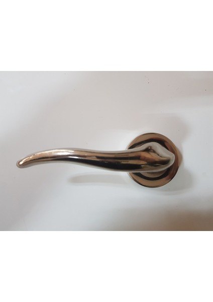 Çelik Kapı Kolu Rozetli Dilara Nikel Saten Sol