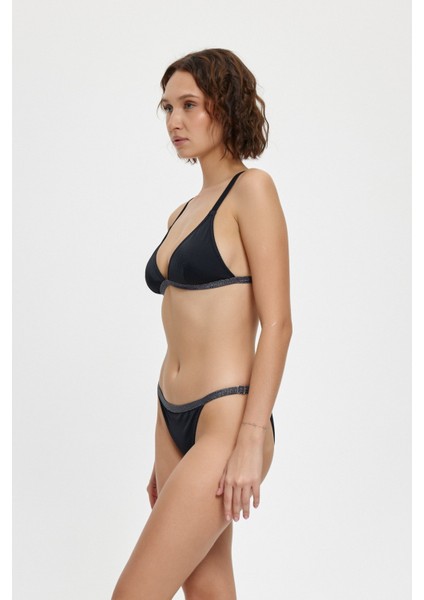 B11068 Üçgen Sabit Bk Tk