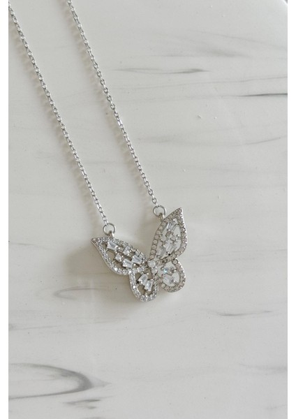 Gümüş Renk Kelebek Kararma Yapmaz Çelik Kolye- 3183