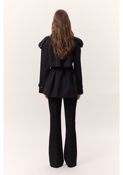 Kruvaze Kesim Kısa Trençkot Siyah fırsatları