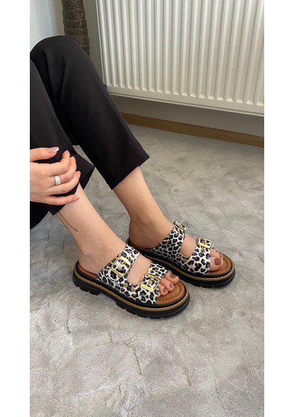 Kadın Firida Beyaz Leopar Çift Bantlı Kapsül Detaylı Kalın Taban Ortopedik Sandalet Terlik K-100