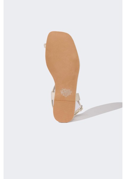 Kadın Taşlı Düz Taban Suni Deri Sandalet D8968AX25SM