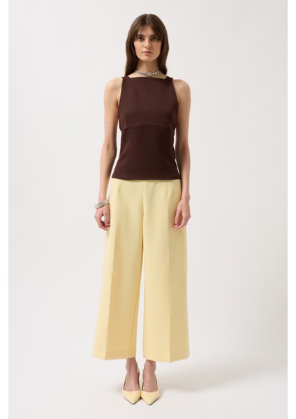 Sırt Kurdele Detay Kahverengi Bluz fiyatları