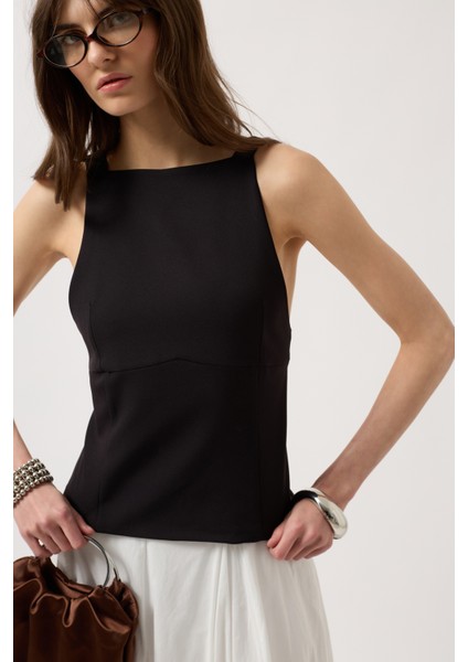 Sırt Kurdele Detay Siyah Bluz