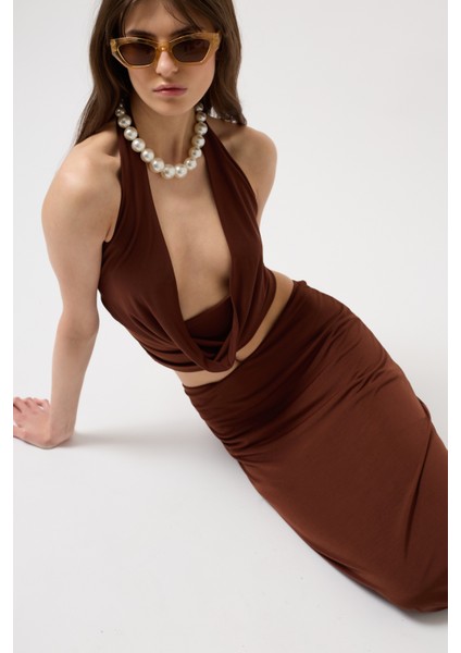 Degaje Yaka Crop Kahverengi Bluz