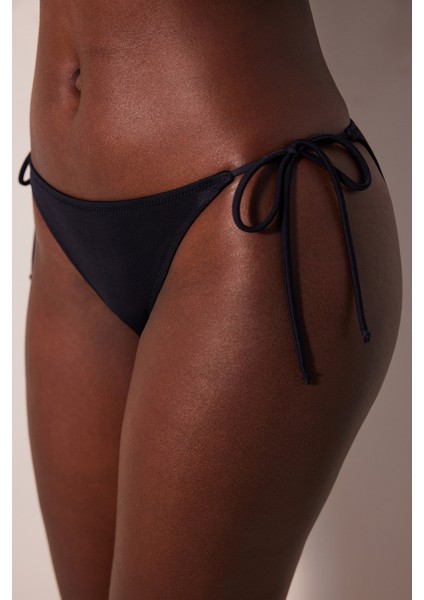 Siyah Kadın Bikini Alt PLWELYC224IY