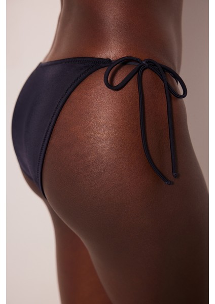 Siyah Kadın Bikini Alt PLWELYC224IY fiyatları
