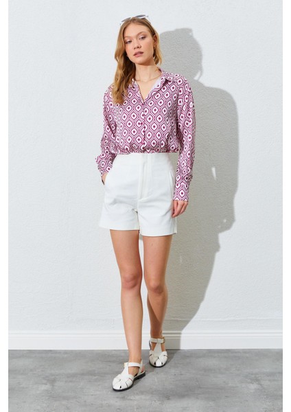 Kadın Bordo Geometrik Desenli Saten Gömlek fırsatları