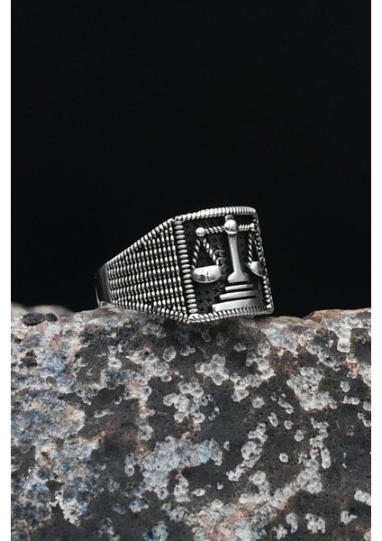 Erkek Yüzüğü Terazi Figürlü 925 Ayar Gümüş 901627 fiyatları