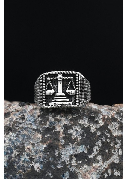 Erkek Yüzüğü Terazi Figürlü 925 Ayar Gümüş 901627 fırsatları