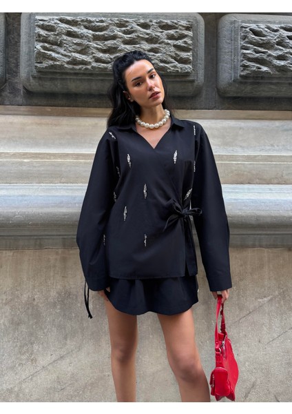 Kadın Siyah Elişi Taşlı Kruvaze Gömlek 29053 fırsatları