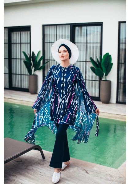 Electra Kimono