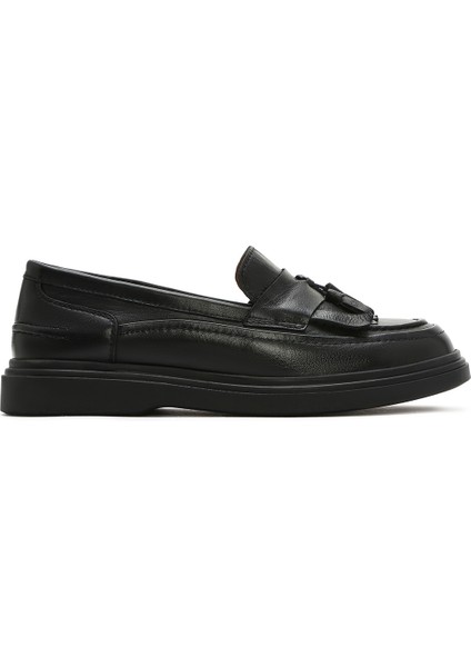 Kadın Siyah Püsküllü Deri Loafer 25SFD510218