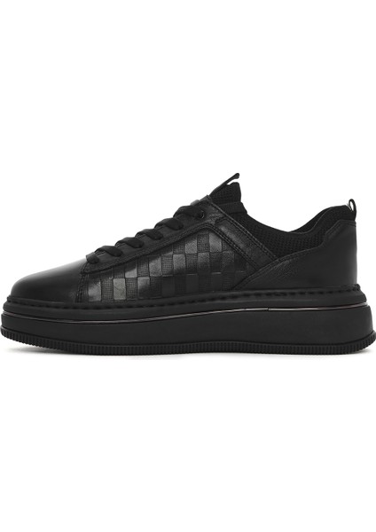 Erkek Siyah Bağcıklı Kalın Tabanlı Deri Sneaker 25SFD650214