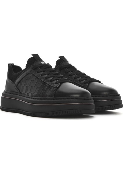 Erkek Siyah Bağcıklı Kalın Tabanlı Deri Sneaker 25SFD650214