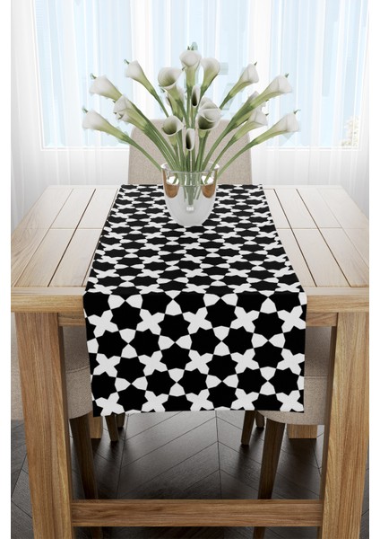 Siyah Beyaz Yedigen Desenli Runner 40X140CM