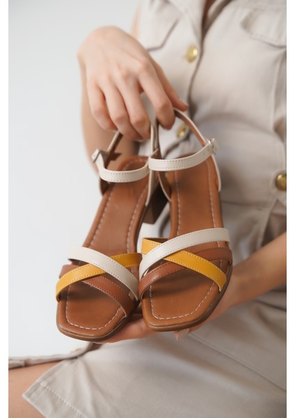 D1625 Günlük Ortopedik Kadın Topuklu Ayakkabı