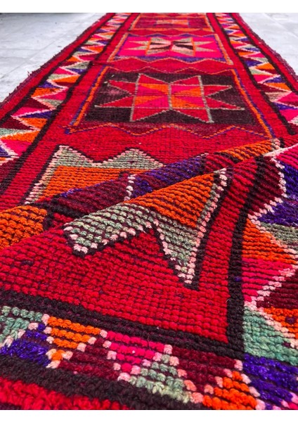92 x 330 cm Kırmızı Renkli El Dokuma Tribal Desenli Yıkanabilir Uzun Türk Yolluk fırsatları