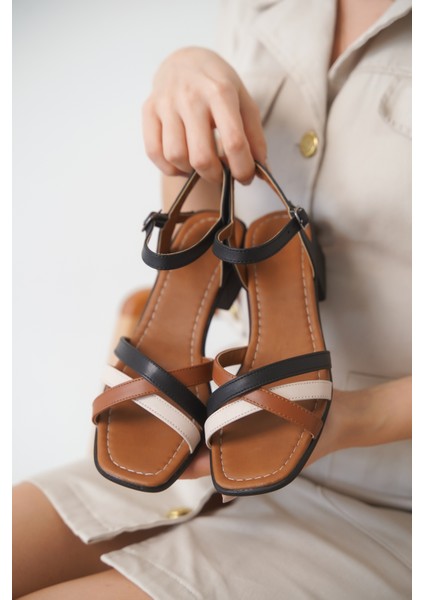 D1625 Günlük Ortopedik Kadın Topuklu Ayakkabı