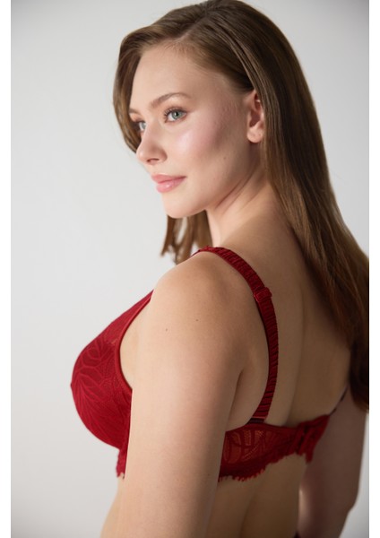 Yakası Çapraz Ipli Taşlı Destekli Dantelli Sütyen fiyatları