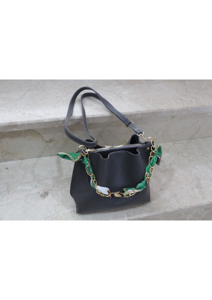 Kadın 25629 Askılı Fermuarlı Zincirli Çanta