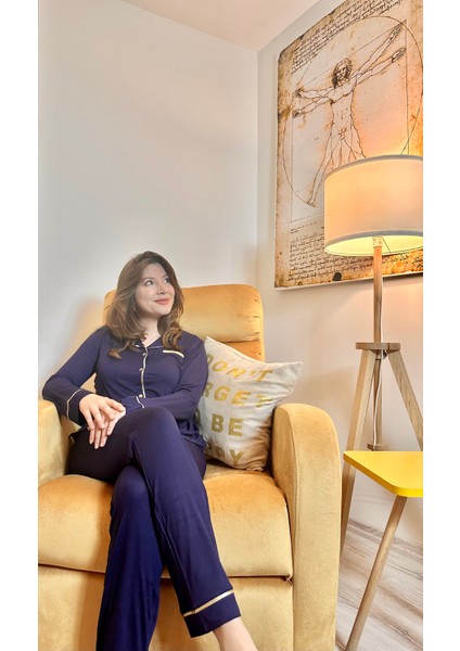 Kadın Lacivert Uzun Kollu Modal Gold Biyeli Pijama Takımı modelleri