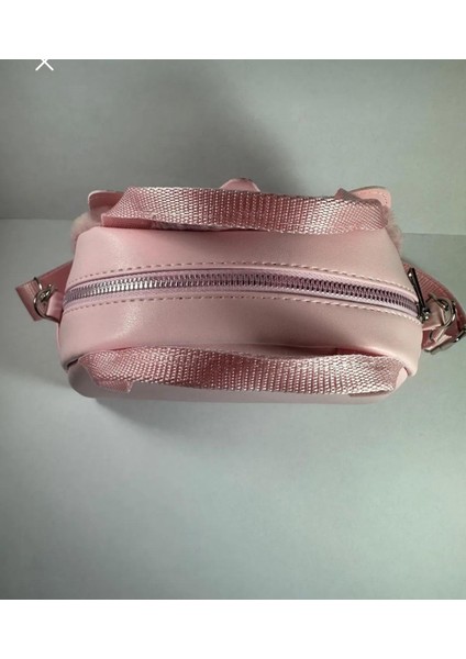 Kız Çocuk Çantası Pembe Önü Peluşlu Askılı ve Nakışlı modelleri