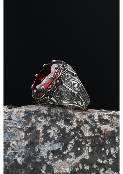 925 Ayar Gümüş Kırmızı Zirkon Taşlı Erkek Yüzüğü Zirkon Taş Süslemeli 901632 fırsatları