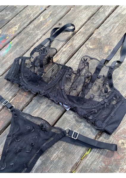 Siyah Çiçekli Bralet Takımı