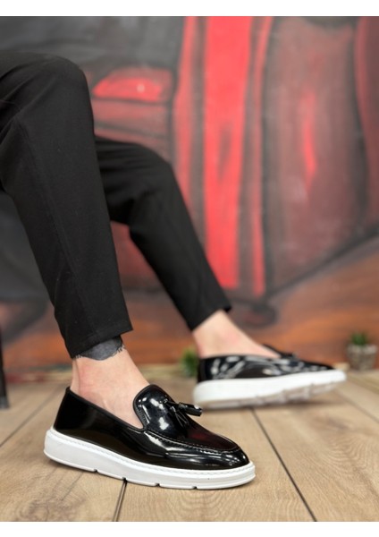 ET0005 Bağcıksız Yüksek Taban Siyah Beyaz Taban Rugan Klasik Püsküllü Corcik Erkek Ayakkabı