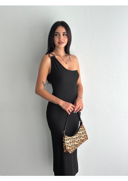 Kadın Omuz Aksesuarlı Elbise