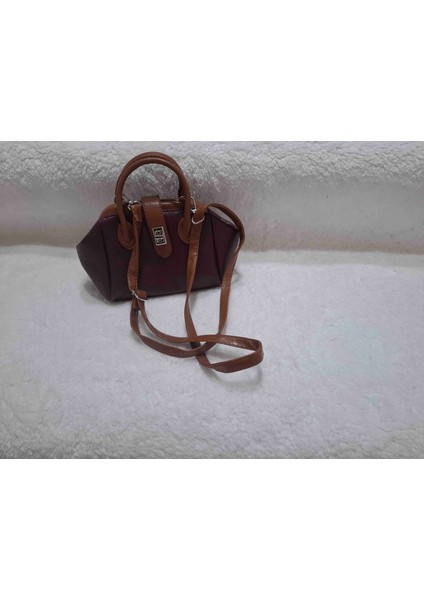 Yarasa Model Askılı Çanta