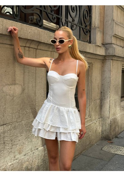 Kadın Askılı Volanlı Sırt Bağcıklı Mini Elbise modelleri