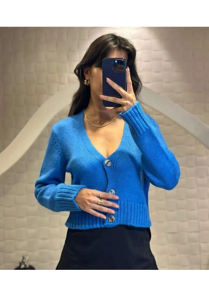 V Yaka Örgü Crop Hırka Kısa Standart Beden 3 Düğmeli
