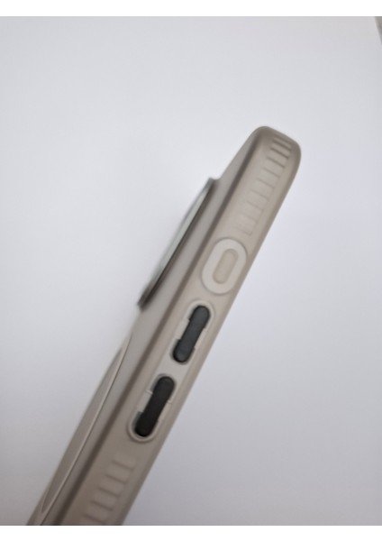 Apple iPhone 16 Pro Magsafe Şarj Özellikli Kamera Çıkıntılı Ekstra Ince Esnek Mat Lüks Kılıf