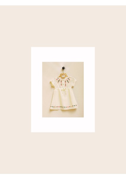 Nakışlı Suzi Keten Beyaz Kız Çocuk Elbise fiyatları