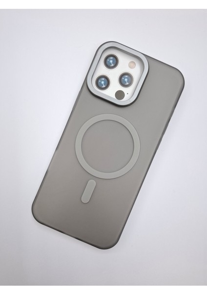 Apple iPhone 16 Pro Max Uyumlu Magsafe Şarj Özellikli Kamera Çıkıntılı Ekstra Ince Esnek Mat Lüks Kılıf