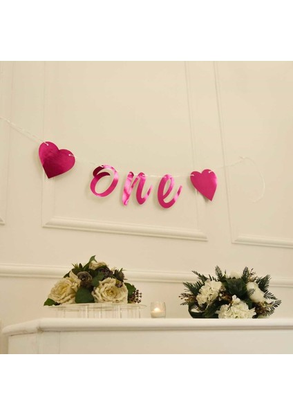 One Yazılı Metalize Fuşya Renk Banner Ipli Duvar Süsü 1 Yaş Parti Süsü fırsatları