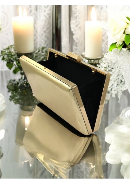Altın Gold Dore Renk Kırışık Cilt Deri Metalik Zincir Askılı Abiye Çanta Düğün Nişan Mezuniyet