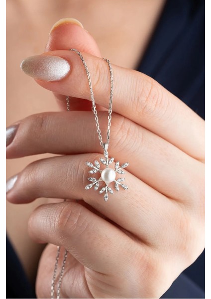 925 Ayar Gümüş Incili Kar Tanesi Kolye