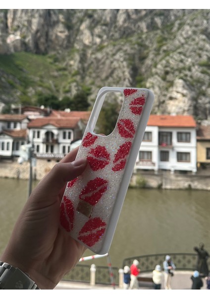 Xiaomi Redmi Note 13 Pro 4g Uyumlu Kılıf Öpücük Dudak Desenli Simli Parıltılı Dökülmez Taşlı Kapak fırsatları
