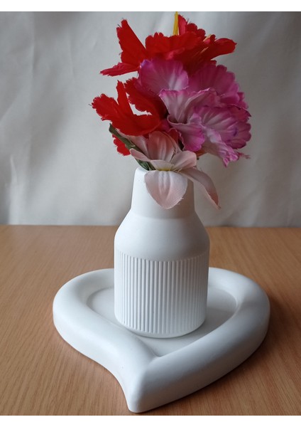 Kalp Tabak ve Minimalist Vazo 2'li Set
