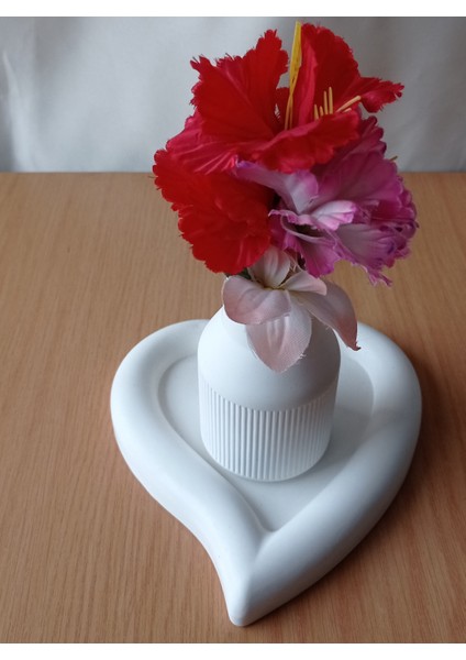Kalp Tabak ve Minimalist Vazo 2'li Set