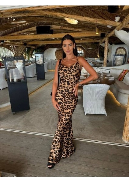 Kadın Saten Kumaş Leopar Desenli Uzun Askılı Elbise