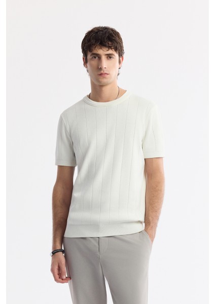 Erkek Ekru Bisiklet Yaka Boyuna Ajurlu Triko T-shirt A51Y5023