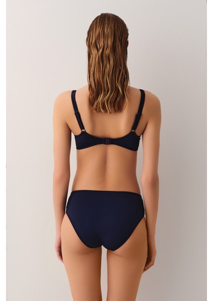 Pipe Aksesuarlı Bikini Alt fırsatları
