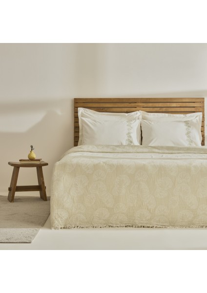 Ginkgo Leaf Müslin Nakışlı Çift Kişilik Pike Takımı Adaçayı