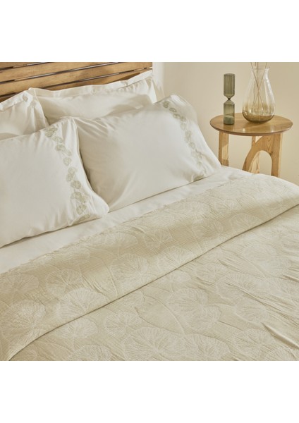 Ginkgo Leaf Müslin Nakışlı Çift Kişilik Pike Takımı Adaçayı indirimleri